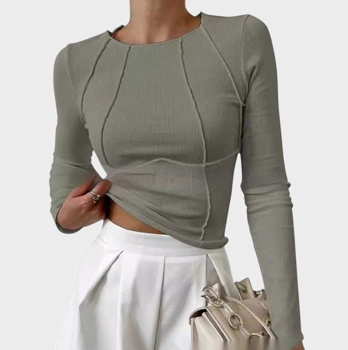 Aiga Modernas Top ar Garām Piedurknēm - Elegance and Comfort for Every Occasion