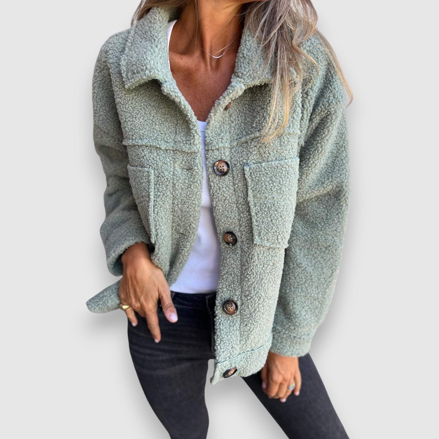 Sarmīte | Stylish and Elegant Autumn Coat