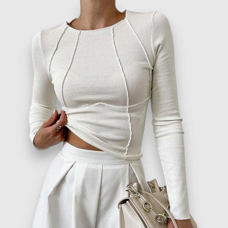 Aiga Modernas Top ar Garām Piedurknēm - Elegance and Comfort for Every Occasion