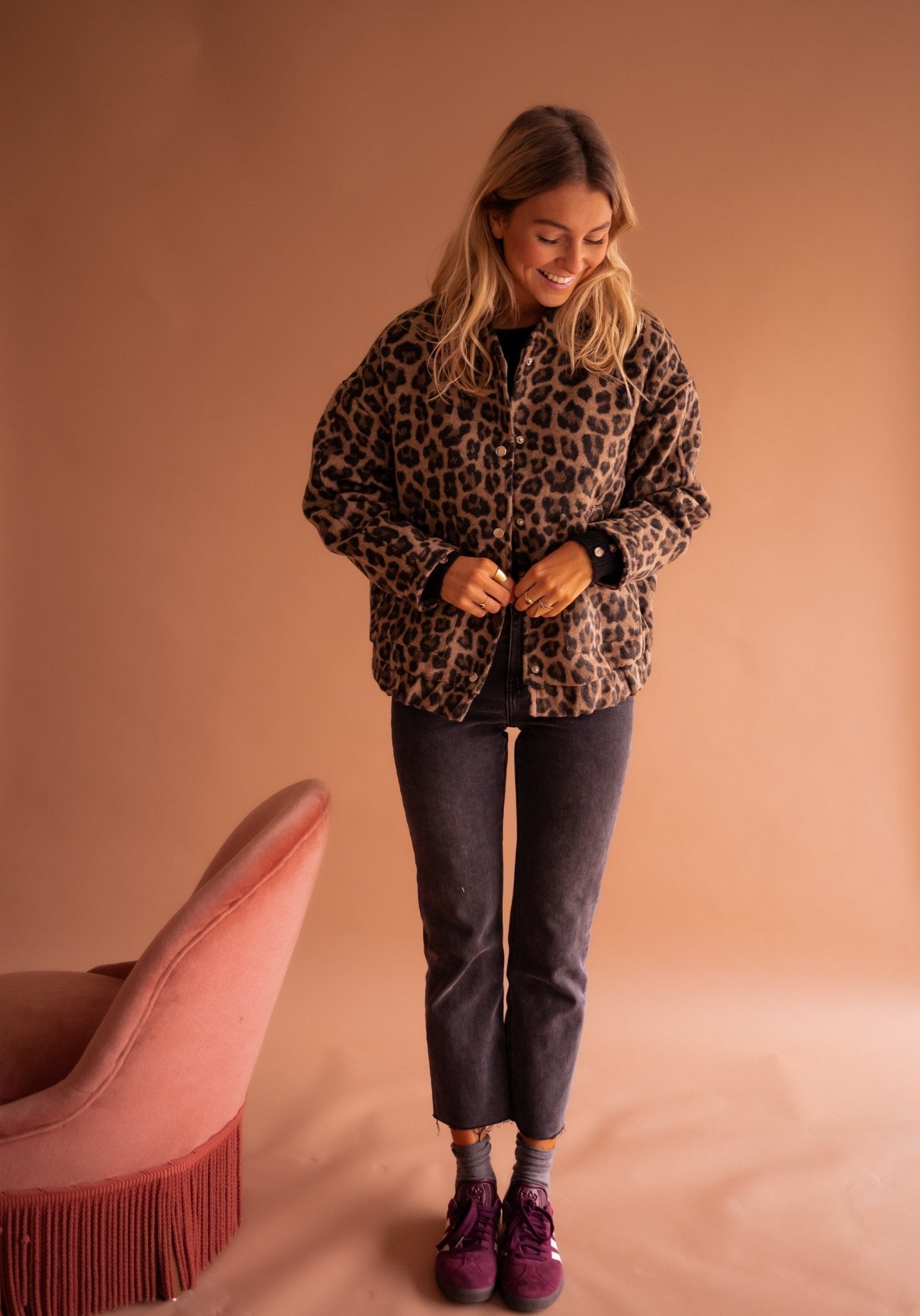 Aureta | Modes jaka - Élégance et style pour toutes les occasions