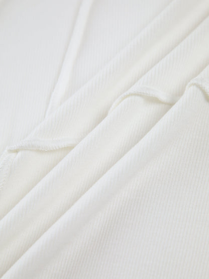 Aiga Modernas Top ar Garām Piedurknēm - Elegance and Comfort for Every Occasion